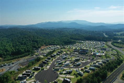 Talona ridge - Campground Information and Reviews: Talona Ridge RV Resort in Ellijay, GA: Talona Ridge RV Resort is a luxurious resort in the mountains of Nor...